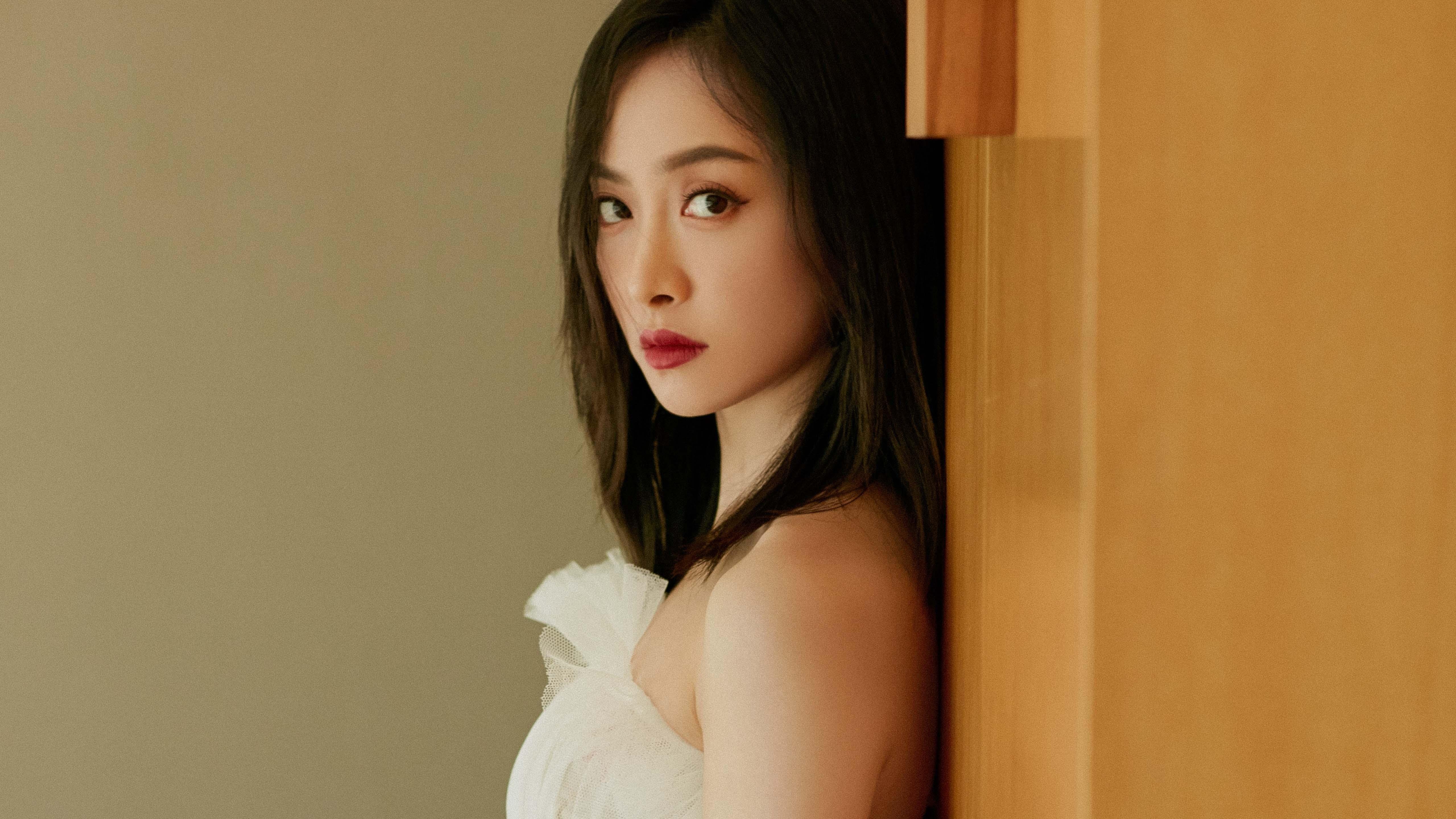 熊猫体育APP-国际热身赛中国青年队晋级 球迷集体庆祝，足球国际热身赛