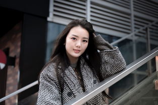 熊猫体育官网-女子三米板陈艺文技压群芳，女子三米板颁奖嘉宾